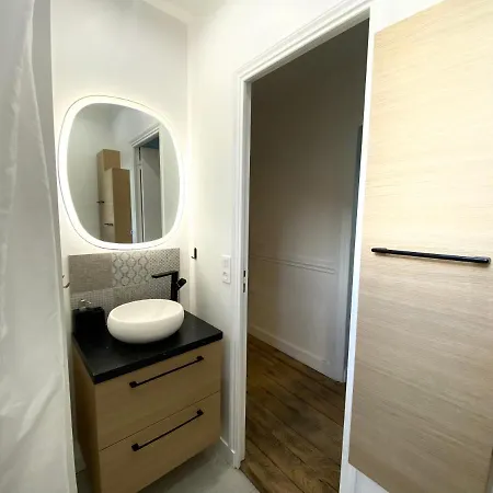 Apartment Le Voltaire - Center