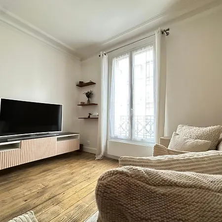 Le Voltaire - Center Apartment *